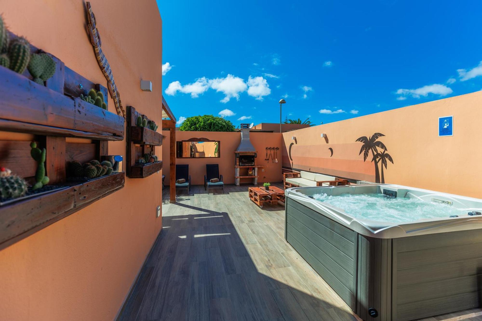Villa Jacuzzi & Barbecue La Oliva Exterior photo