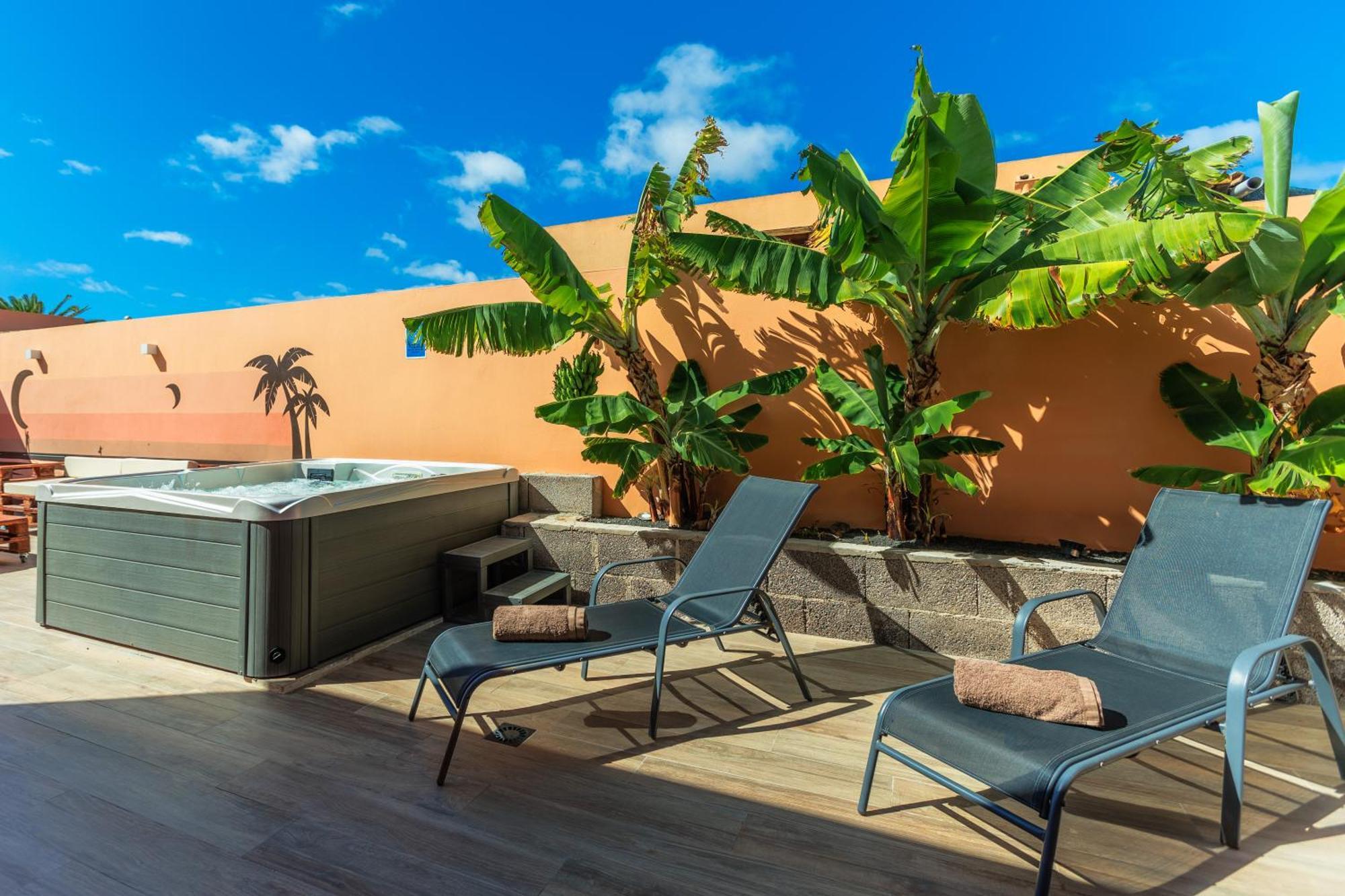 Villa Jacuzzi & Barbecue La Oliva Exterior photo